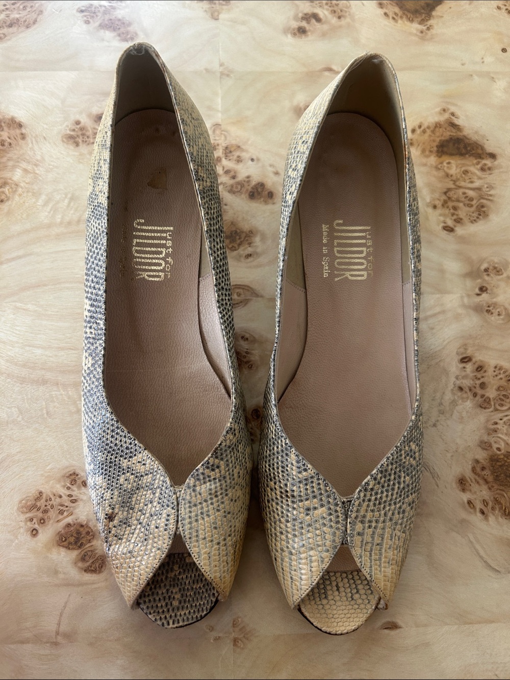 Vintage Jildor Beige Snakeskin Peep-Toe Women’s Pumps: pls read